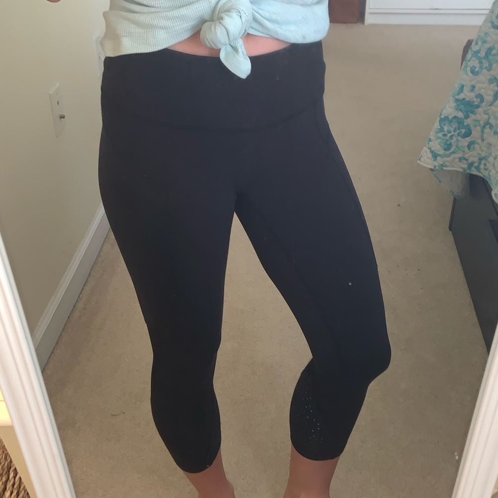 Lululemon Black Leggings Capris Size 4
